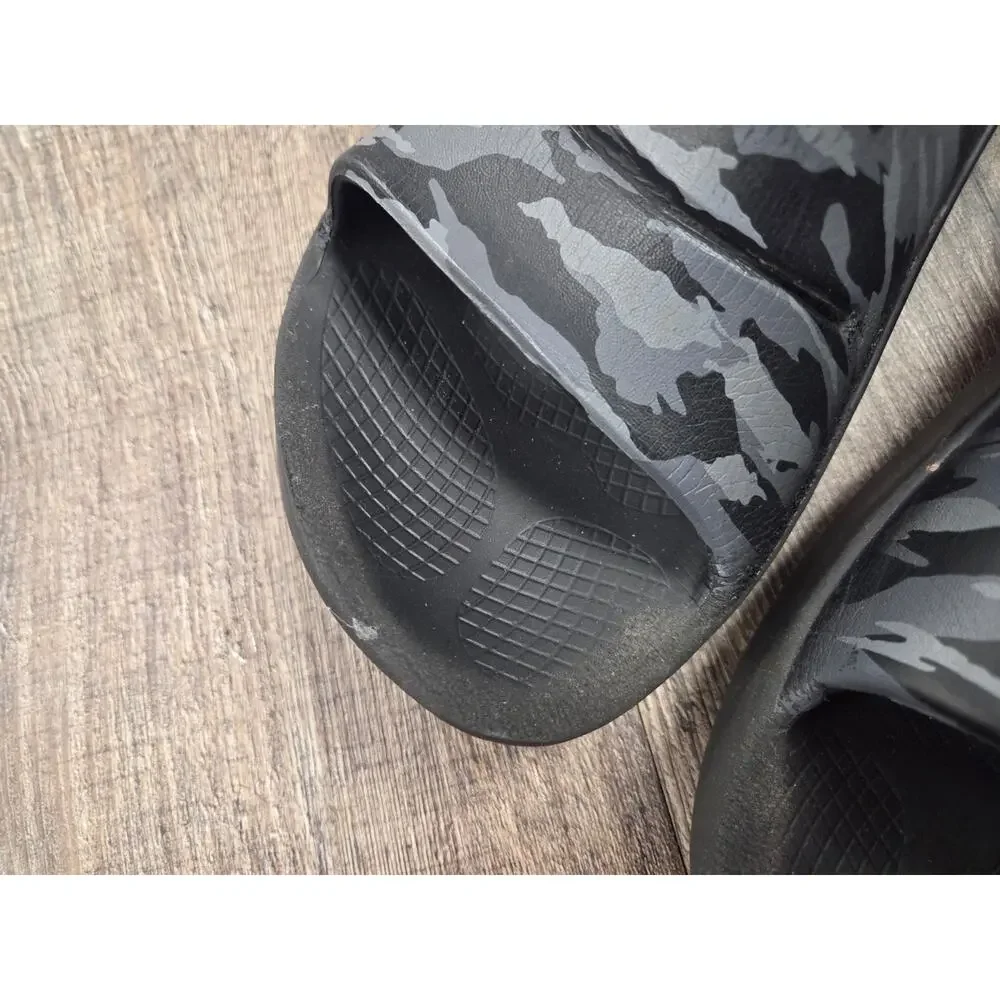 OOFOS OOahh Sport Flex Sandals Mens 8 - Women 10 Black Camo Slide Slip-On Shoes